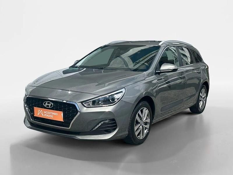 Cinza Usado 2019 Hyundai i30 Style Carrinha | € 16.990 (Preço justo) - Imagem 1/4