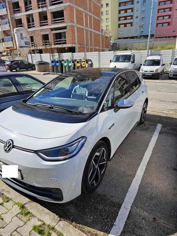 Branco Usado 2020 VW ID.3 Citadino | € 22.500 (Preço justo) - Imagem 1/1
