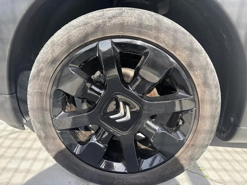 Usado Citroën C4 Cactus 82 HP (60 kW) 2018 Branco Citadino