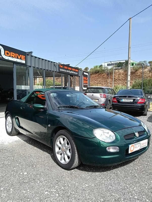 Usado MG F 120 HP (88 kW) 2000 Verde Cabrios