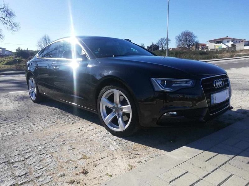 Preto Usado 2011 Audi A5 Sportback | € 13.990 - Imagem 1/4