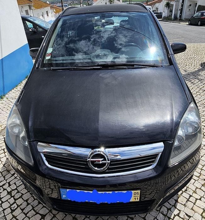 Usado 2005 Opel Zafira Sedan | € 5.750 (Preço justo) - Imagem 1/4