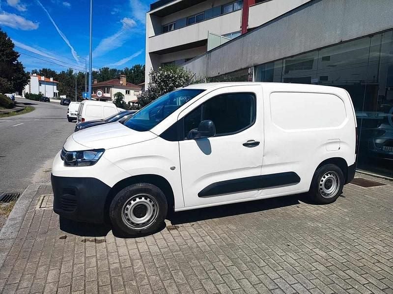 Usado Citroën Berlingo 75 HP (55 kW) 2021 Branco Monovolume