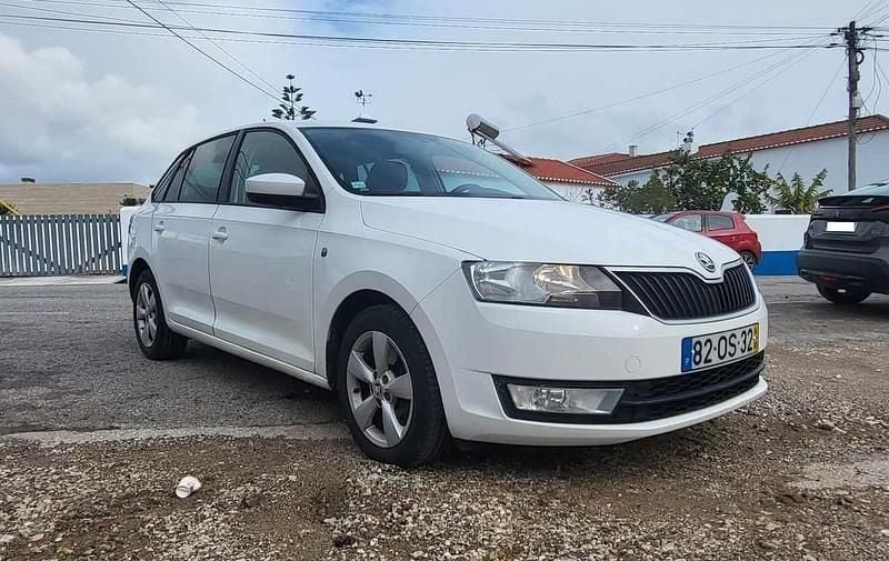 Usado Skoda Rapid 90 HP (66 kW) 2014 Branco Carrinha