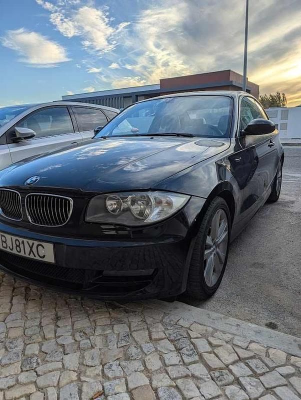 Preto Usado 2008 BMW 123 Coupé Coupé | € 13.500 - Imagem 1/4