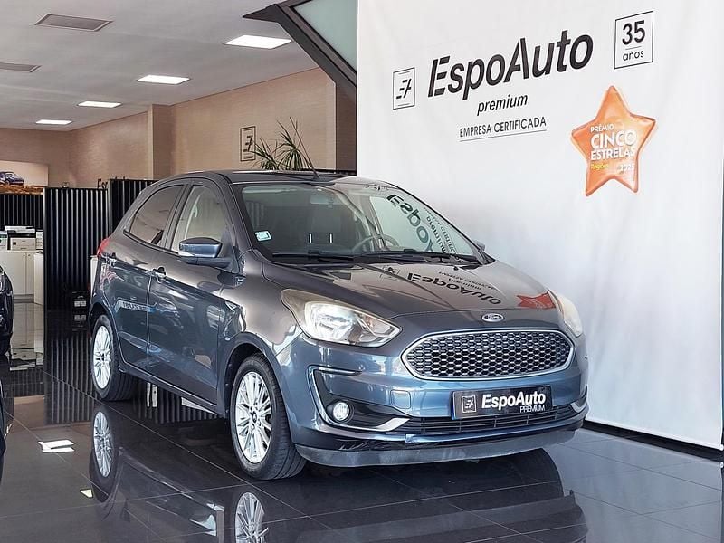 Cinza Usado 2018 Ford Ka Ultimate Citadino | € 10.750 (Preço justo) - Imagem 1/4