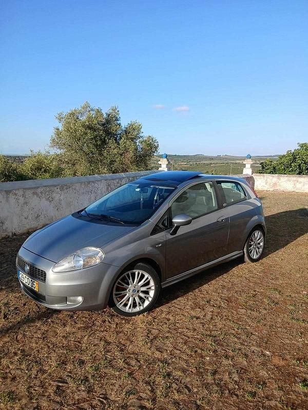 Cinzento Usado 2006 Fiat Punto Citadino | € 4.500 (Preço justo) - Imagem 1/4