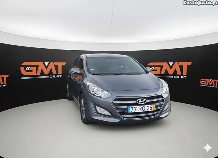 Cinza Usado 2016 Hyundai i30 Style Citadino | € 11.490 (Preço justo) - Imagem 1/1