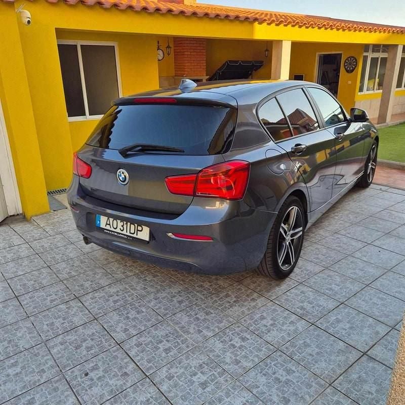 Cinzento Usado 2016 BMW 116 Citadino | € 13.500 (Preço justo) - Imagem 1/4