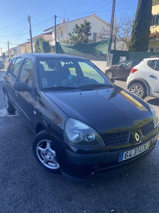 Usado 2003 Renault Clio II Sedan | € 1.500 - Imagem 1/4