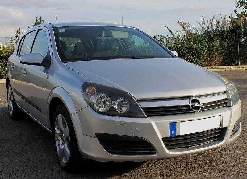 Usado 2006 Opel Astra Sedan | € 2.900 (Bom preço) - Imagem 1/4