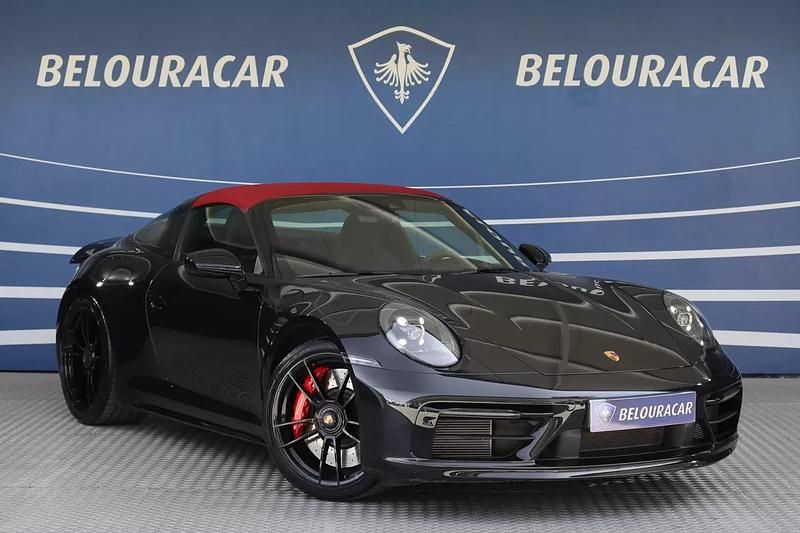 Preto Usado 2023 Porsche 992 Coupé | € 220.000 - Imagem 1/4