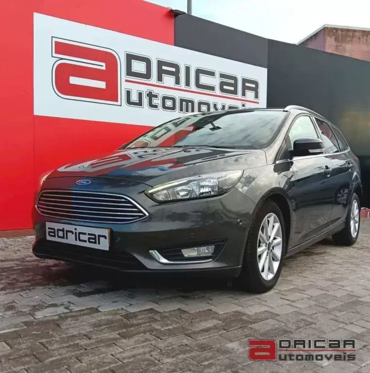Cinza escuro Usado 2017 Ford Focus Titanium Carrinha | € 12.500 (Preço justo) - Imagem 1/4