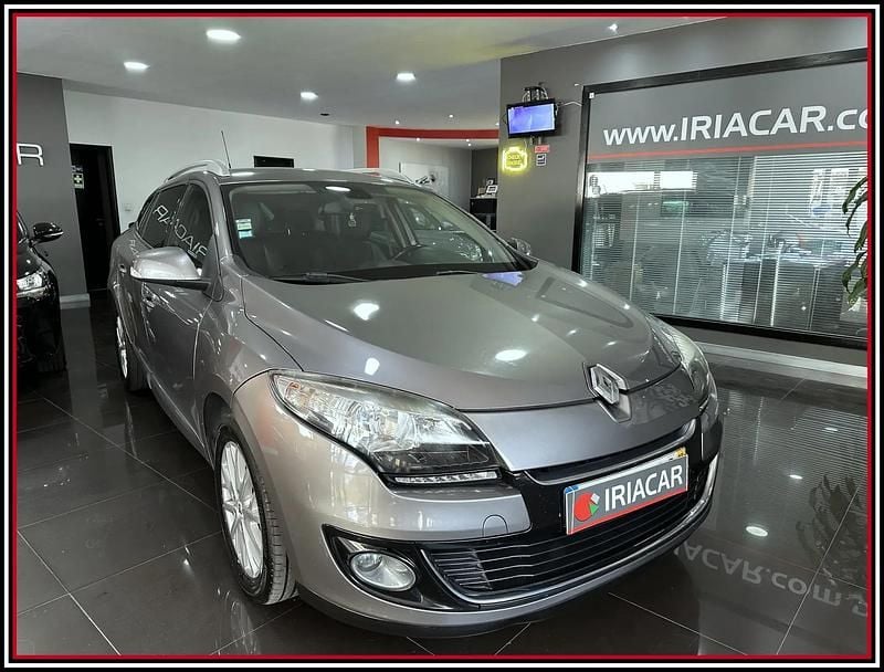 Cinza Usado 2013 Renault Mégane GrandTour Dynamique Carrinha | € 7.900 (Preço justo) - Imagem 1/4