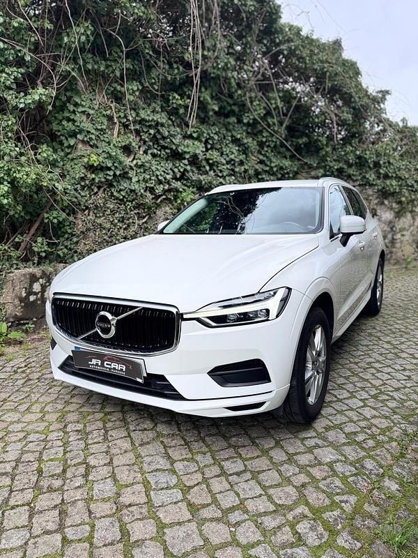 Usado Volvo XC60 Momentum 190 HP (139 kW) 2019 Branco SUV
