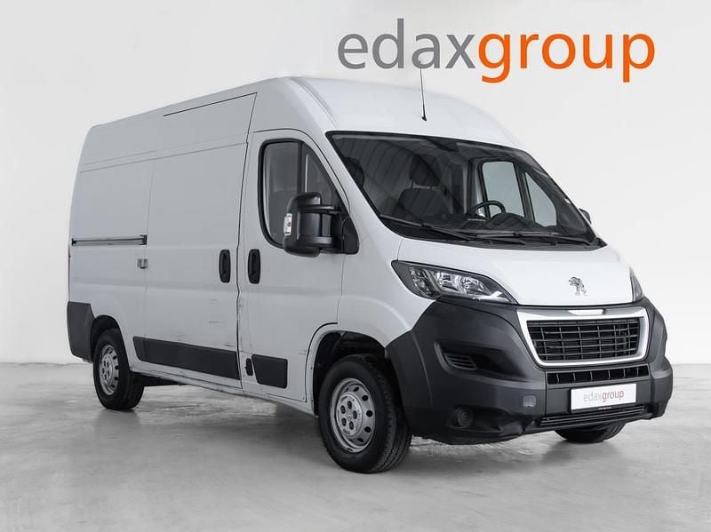 Branco Usado 2021 Peugeot Boxer Premium Van | € 17.490 (Bom preço) - Imagem 1/4