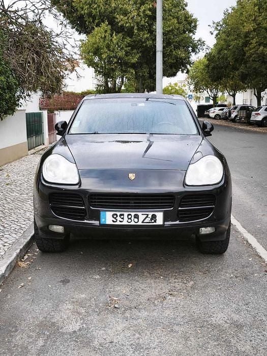 Usado 2005 Porsche Cayenne SUV | € 18.000 - Imagem 1/4