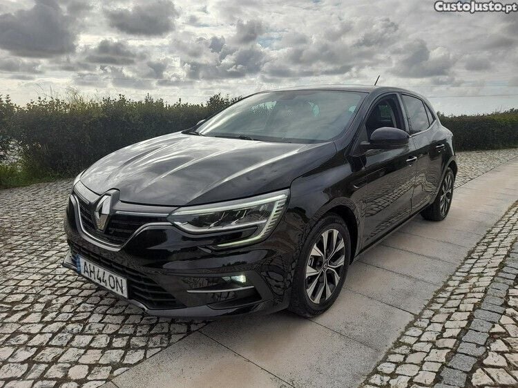 Preto Usado 2021 Renault Mégane IV LIMITED Citadino | € 16.580 (Preço justo) - Imagem 1/1