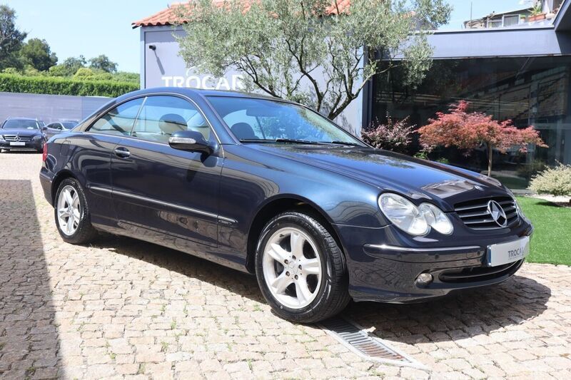 Preto Usado 2004 Mercedes CLK270 Avantgarde Coupé | € 9.950 (Preço justo) - Imagem 1/4
