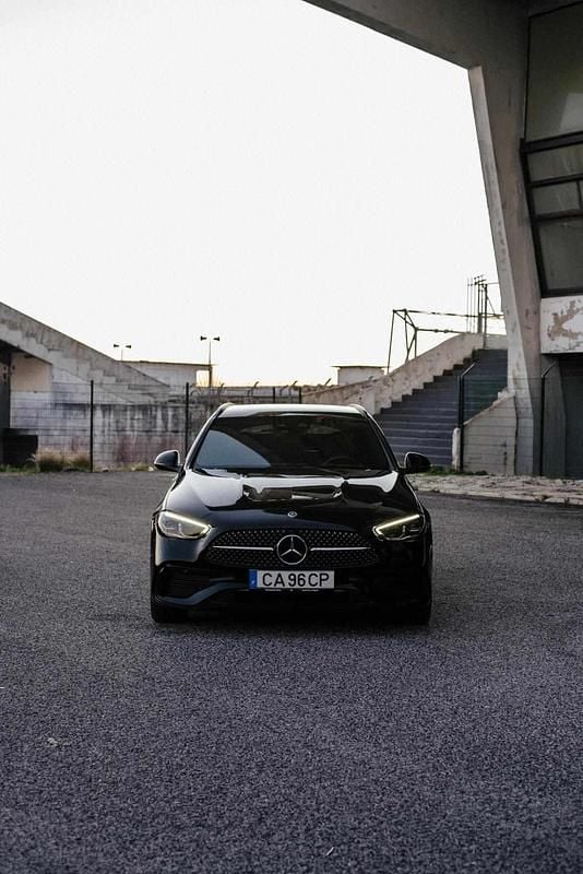 Usado Mercedes C300 320 HP (235 kW) 2021 Preto