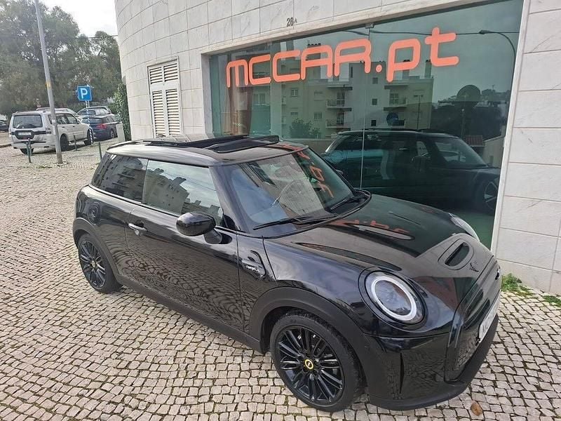 Preto Usado 2022 Mini Cooper SE Citadino | € 20.900 (Bom preço) - Imagem 1/4