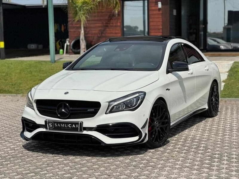 Branco Usado 2016 Mercedes CLA45 AMG AMG Coupé | € 37.990 - Imagem 1/4