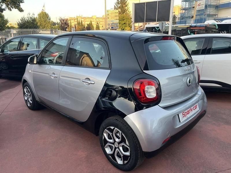 Usado Smart ForFour 71 HP (52 kW) 2015 Cinzento Citadino