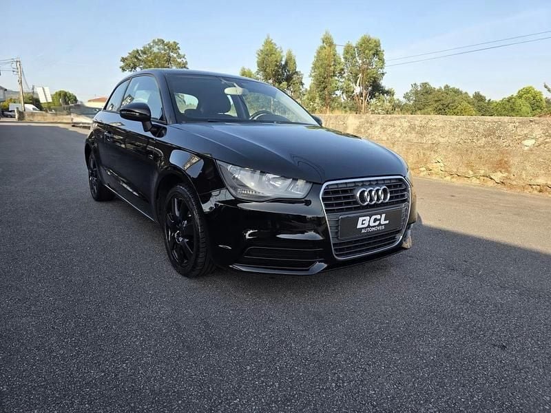 Preto Usado 2011 Audi A1 Sport Citadino | € 9.990 (Preço justo) - Imagem 1/4