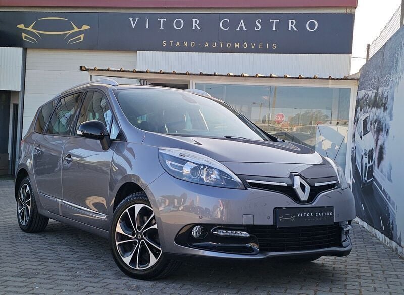 Cinza Usado 2015 Renault Scénic III Bose Edition Monovolume | € 11.990 (Preço justo) - Imagem 1/4