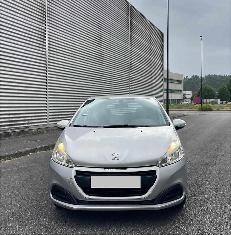 Usado Peugeot 208 Access 68 HP (50 kW) 2015 Cinza Citadino