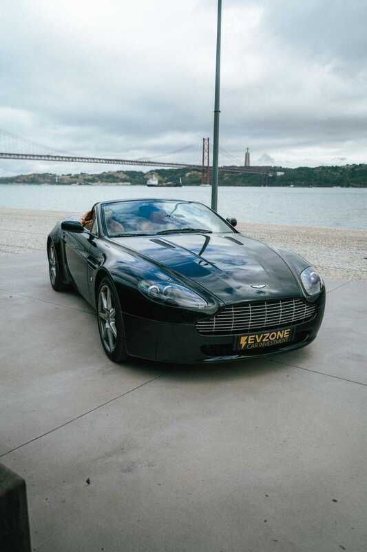 Azul Usado 2007 Aston Martin Vantage Coupé | € 72.000 - Imagem 1/4