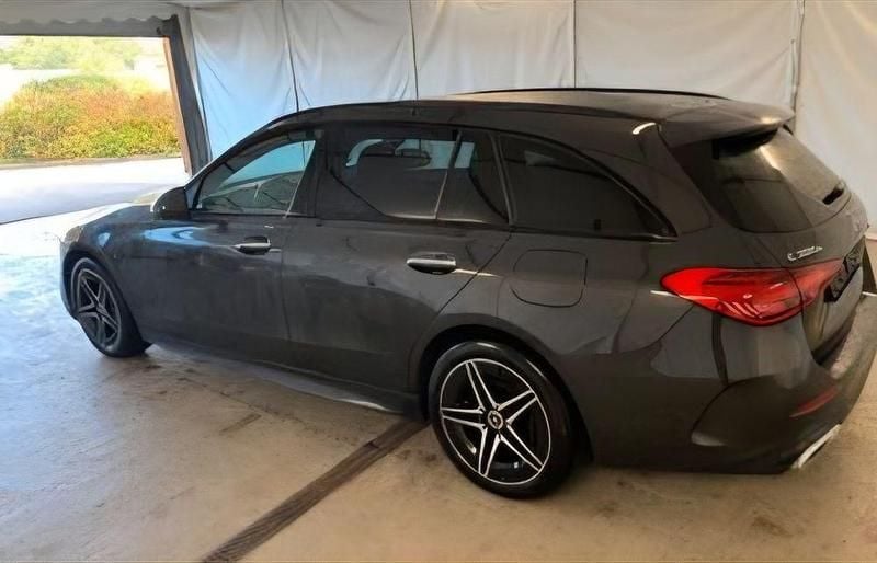 Usado Mercedes C300e AMG line 313 HP (230 kW) 2022 Sedan