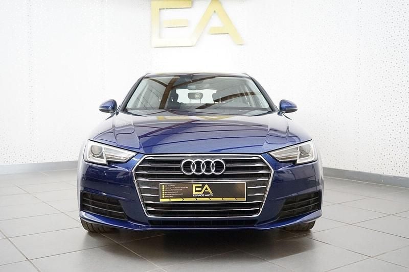 Usado Audi A4 Exclusive 150 HP (110 kW) 2018 Azul Carrinha