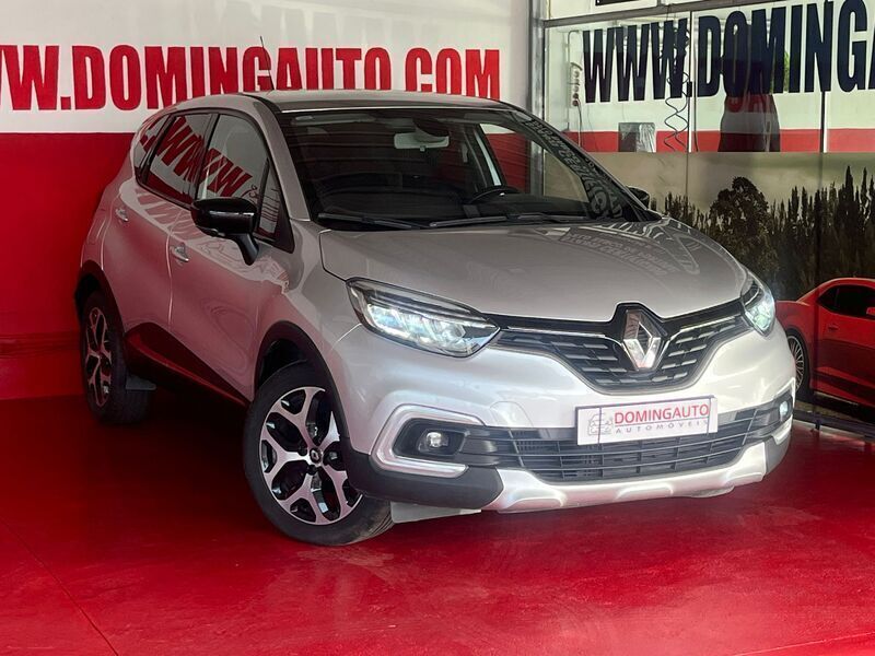 Usado Renault Captur 115 HP (84 kW) 2019 Cinzento SUV