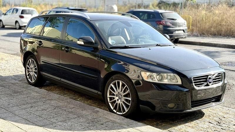 Usado 2009 Volvo V50 Carrinha | € 4.200 (Preço justo) - Imagem 1/4