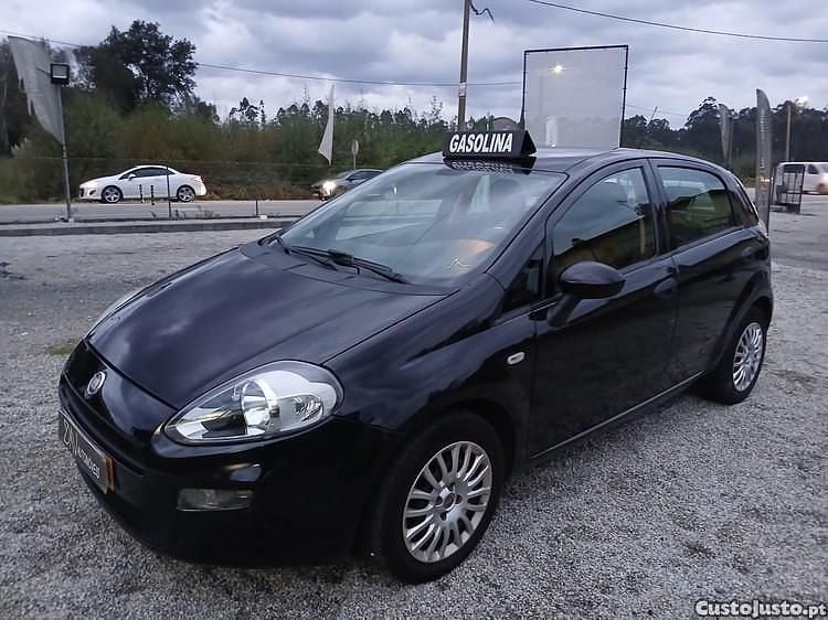 Preto Usado 2012 Fiat Grande Punto Citadino | € 3.950 (Bom preço) - Imagem 1/1