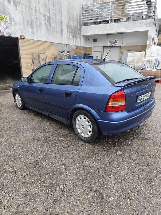Usado 2002 Opel Astra Sedan | € 1.850 (Bom preço) - Imagem 1/4