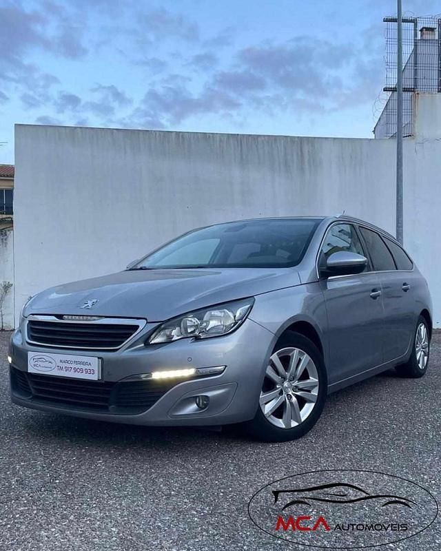 Cinzento Usado 2015 Peugeot 308 Carrinha | € 8.950 (Preço justo) - Imagem 1/4