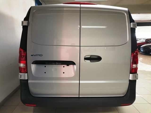 Usado Mercedes e-Vito 85 kW (116 HP) 2020 Cinzento Monovolume