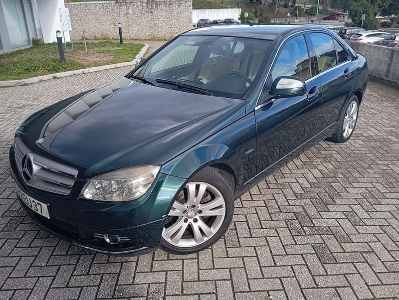 Usado Mercedes C220 170 HP (125 kW) 2007 Sedan