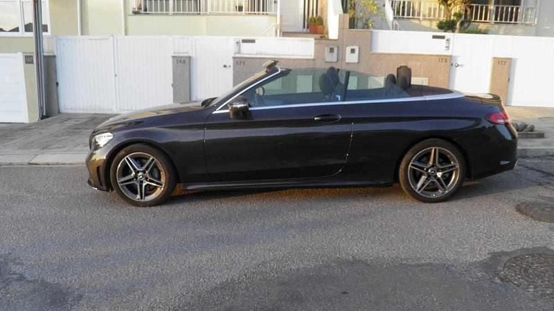 Usado Mercedes C200 184 HP (135 kW) 2022 Cinzento Cabrios