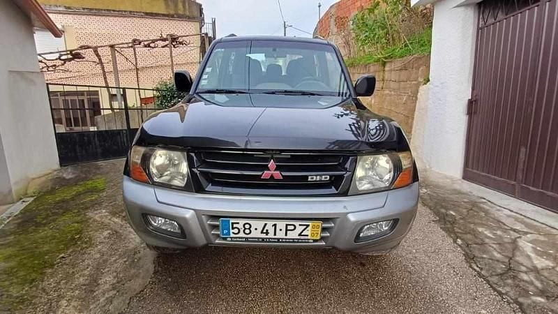 Usado Mitsubishi Pajero 165 HP (121 kW) 2000 Preto SUV