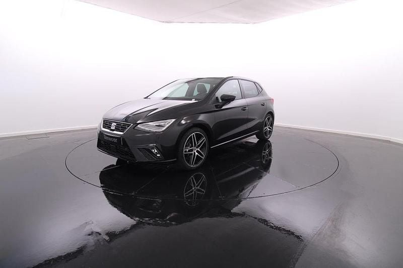 Preto Usado 2023 Seat Ibiza | € 19.950 (Caro) - Imagem 1/4