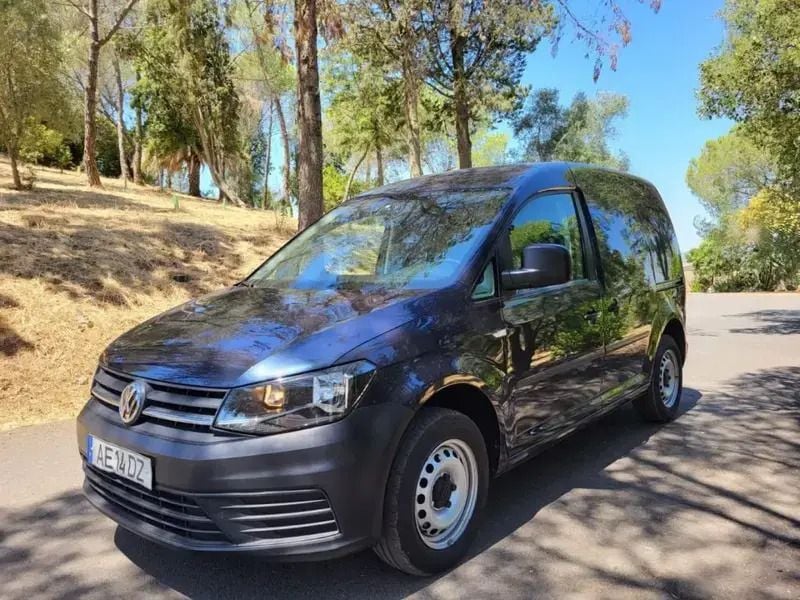 Azul Usado 2020 VW Caddy Edition Monovolume | € 13.950 - Imagem 1/4