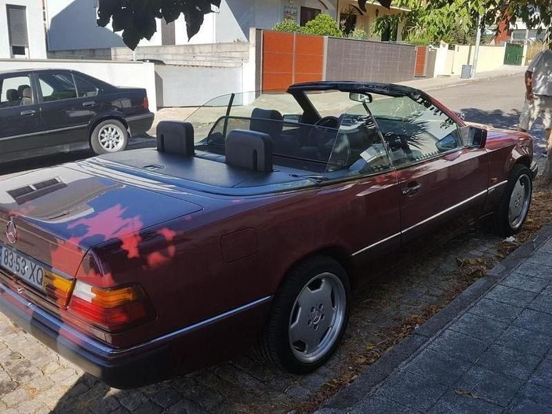 Usado Mercedes E300 285 HP (209 kW) 1992 Cabrios