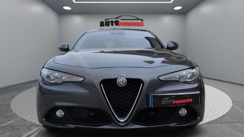 Usado Alfa Romeo Giulia Super 180 HP (132 kW) 2018 Cinza Sedan