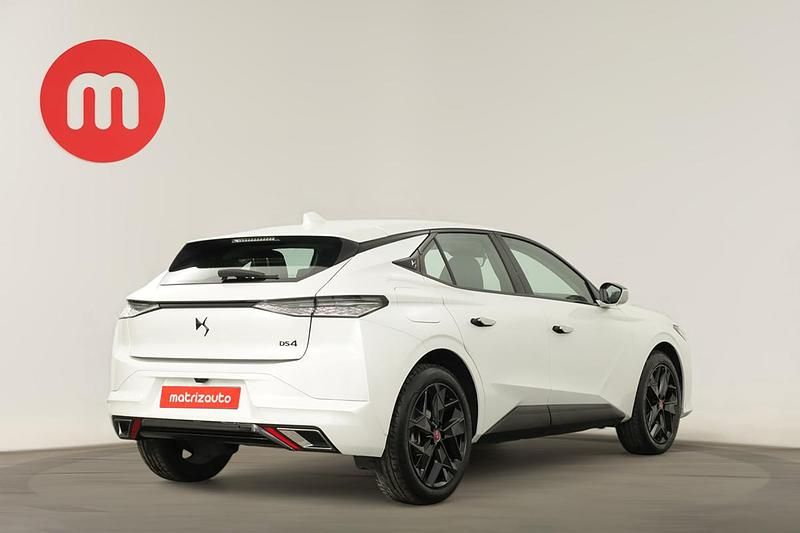 Usado DS Automobiles DS4 Performance 130 HP (95 kW) 2024 SUV