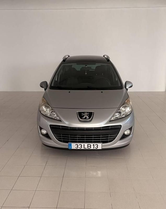 Cinzento Usado 2010 Peugeot 207 Carrinha | € 4.650 (Preço justo) - Imagem 1/4