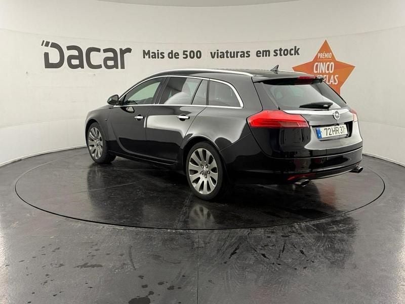 Usado Opel Insignia 160 HP (117 kW) 2009 Preto Carrinha
