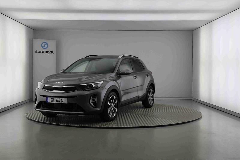 Cinzento Usado 2024 Kia Stonic SUV | € 19.750 (Preço justo) - Imagem 1/4